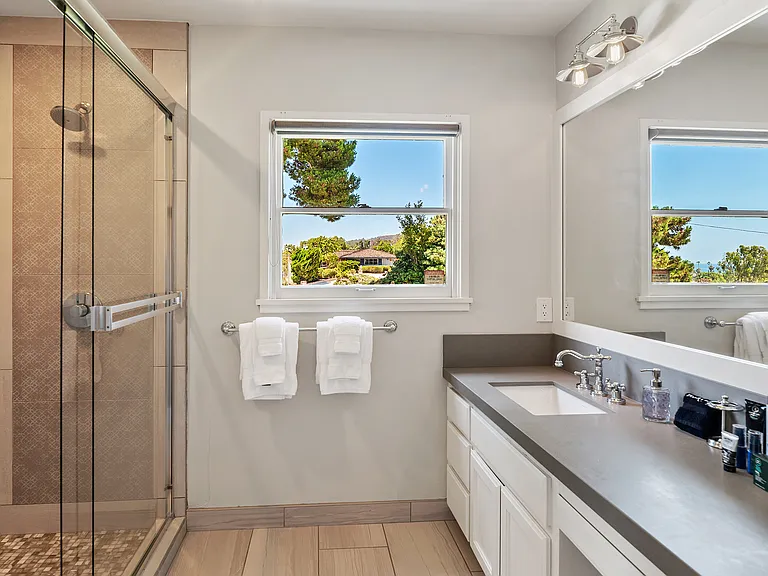 2363 Avenida De La Playa — Photo 35