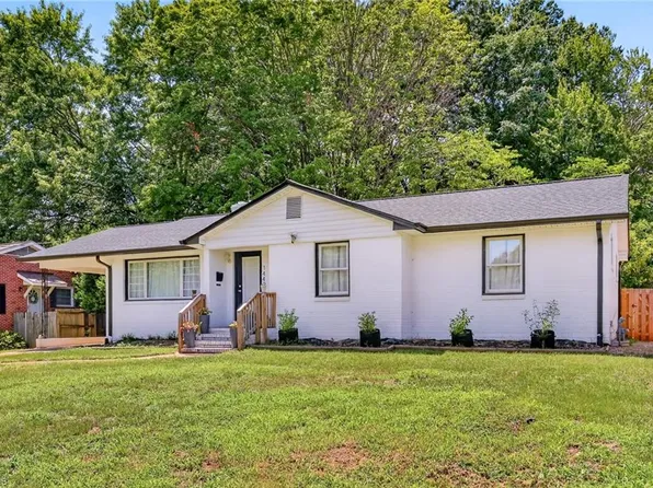 1442 Capri Rd, Winston Salem, NC 27103