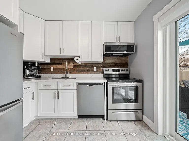 52 Moir Cres — Photo 11