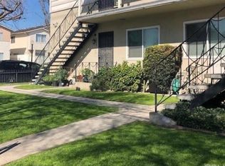 198 W Elmwood Ave #F, Burbank, CA 91502