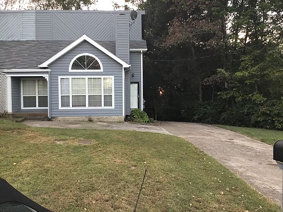 2nd image of 1031 Patio Dr