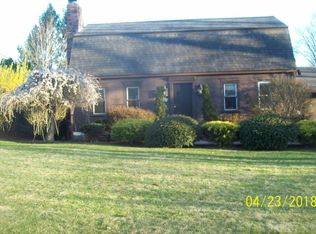 13 Barker Ave, North Providence, RI 02911