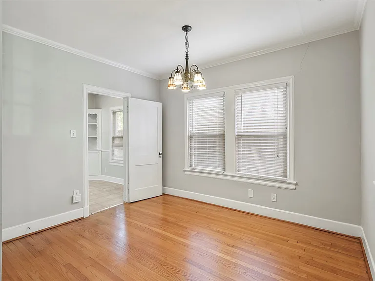 6166 Oram St — Photo 8