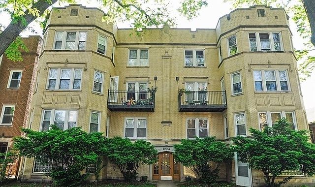 1st image of 6325 N Rockwell St APT 3S