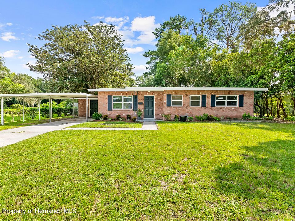 1st image of 209 Dogwood Dr