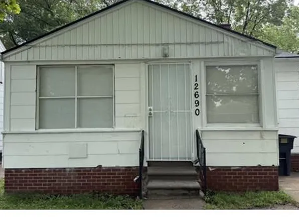 12690 Kentfield St, Detroit, MI 48223
