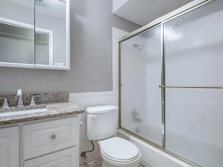 2639 Globe Ave — Photo 15