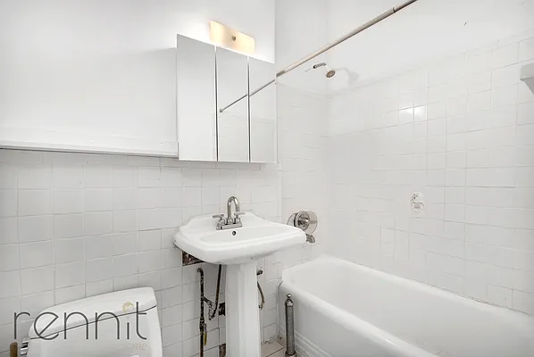 Rented by Rennit Inc. | media 33