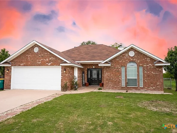 403 Woods Dr, Gatesville, TX 76528