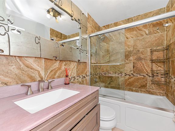 4th image of 2 Bay Club Dr APT 14O