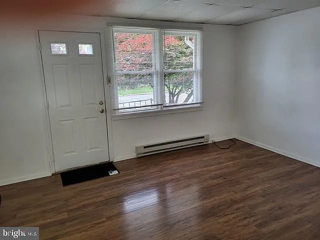 107 Wilson St — Photo 3