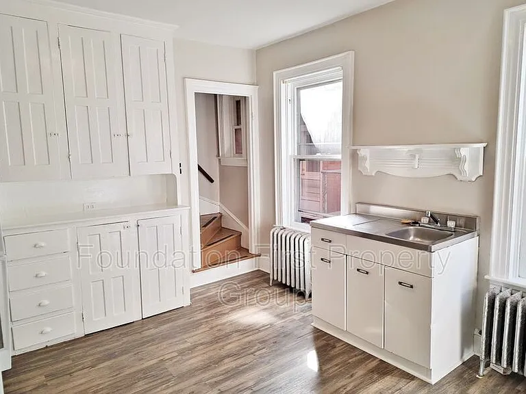 29 Fulton St — Photo 3