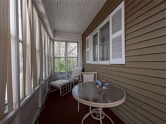 4th image of 510 Clarion St