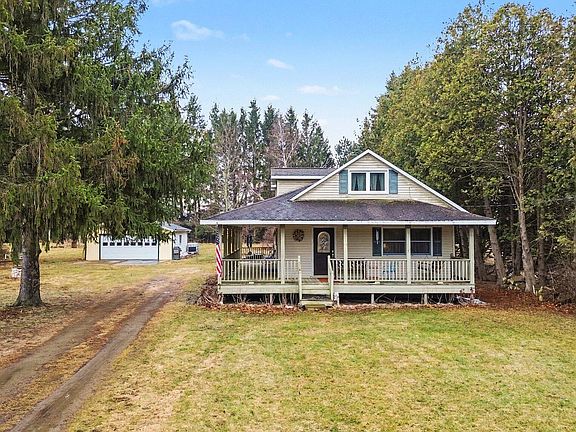 2nd image of 4656 Stoddard Rd