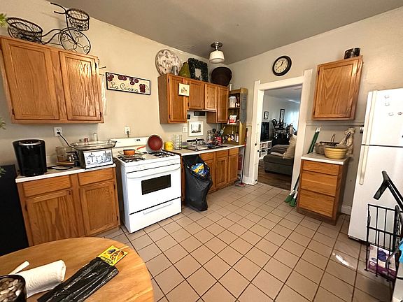 2nd image of 2563 N Bartlett Ave #2563