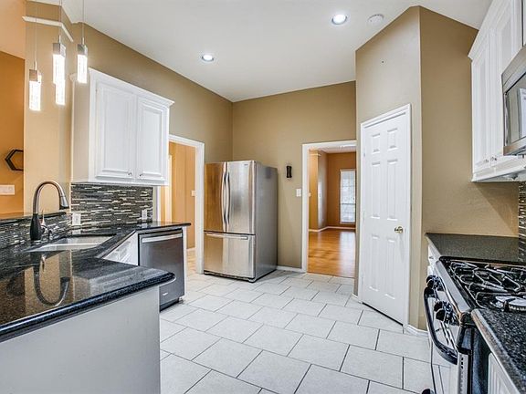 5th image of 21318 Twisted Willow Ln