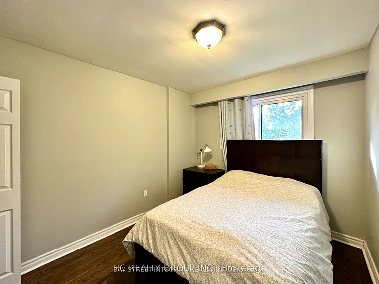 35 Lailey Cres — Photo 8