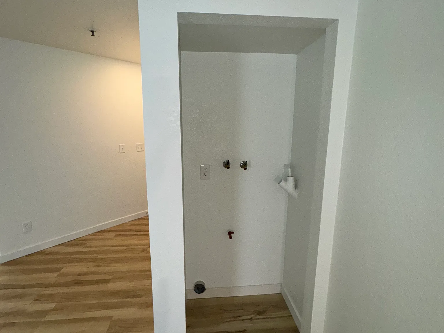 French Park Apartments — Photo 3