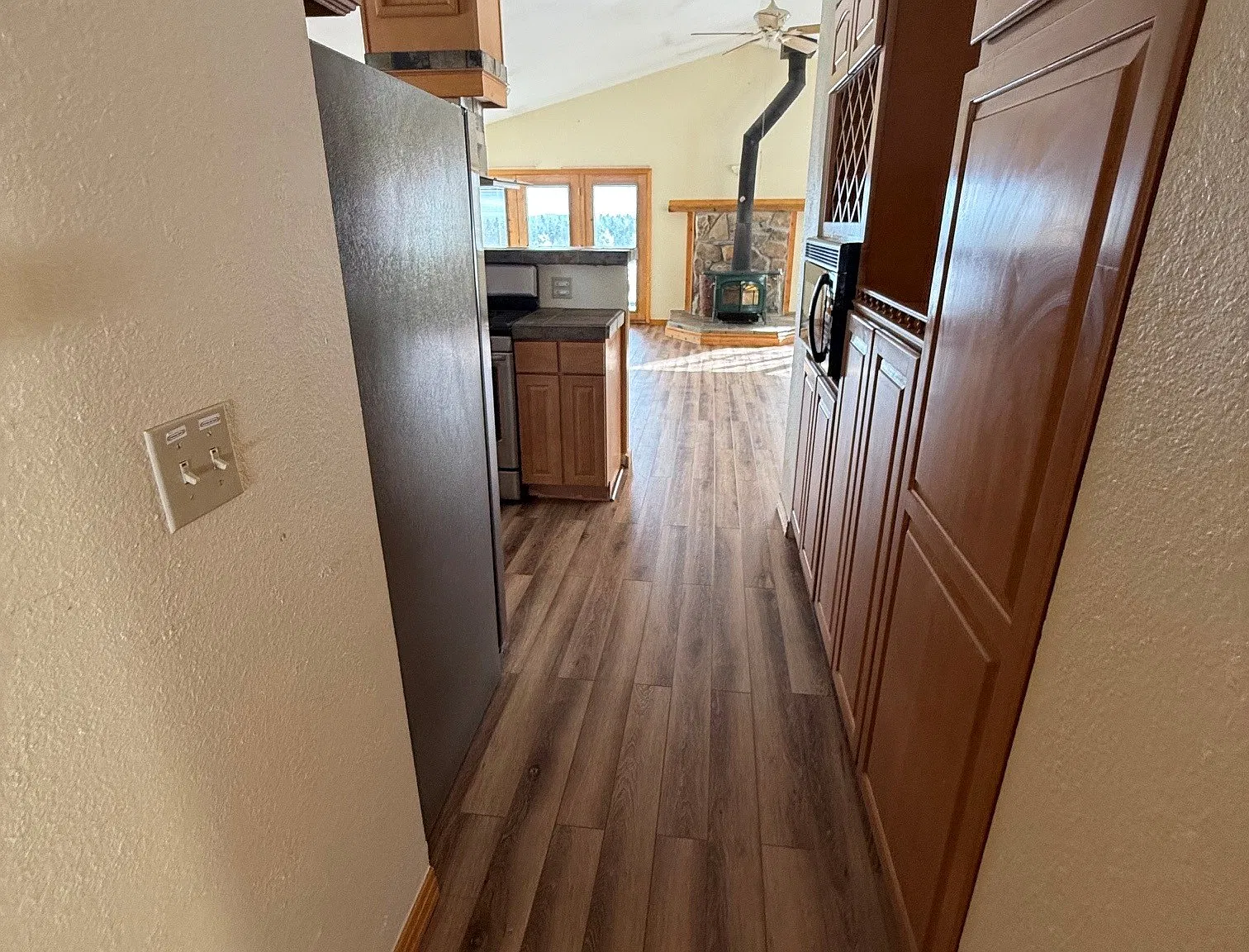 2 bed, 2168 sqft, $2,000 — Photo 2