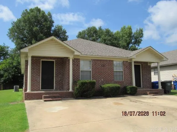 2125B Rosemary Dr, Conway, AR 72034