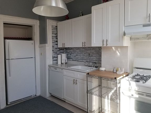 2nd image of 333 Henry St #3F