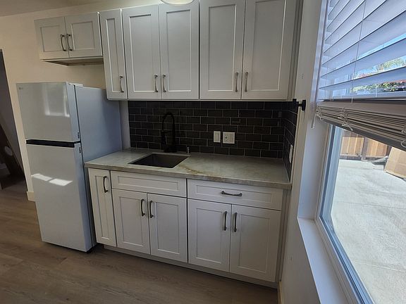 3rd image of 1111 S Rimpau Blvd