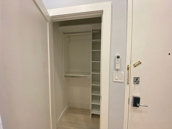 3rd image of 410 E 88th St #4AA