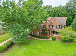 804 Walnut Forest Ct, Chesapeake, VA 23322