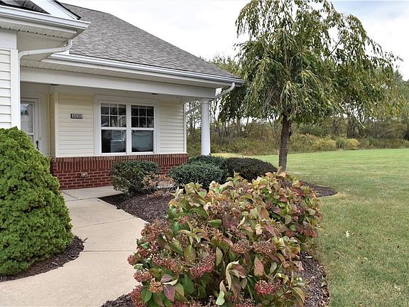 2nd image of 5430 Goldenrod Cir
