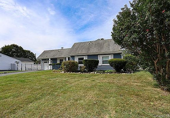 3rd image of 36 Torrey Pine Lane