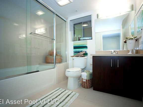2nd image of 4543 Eagle Rock Blvd #22