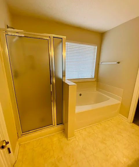 202 Alderston Way — Photo 22