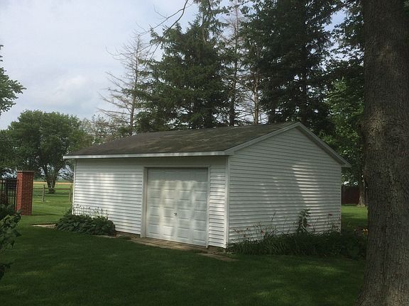 20x 20 Coach House Garage