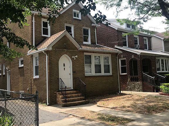 4th image of 24126 Newhall Ave