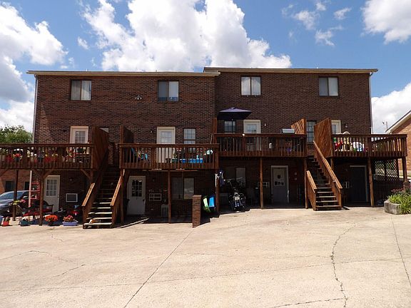 3rd image of 65 Ashwood Ct APT 7