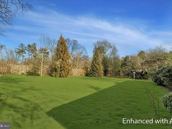 4th image of 7802 Birnam Wood Dr