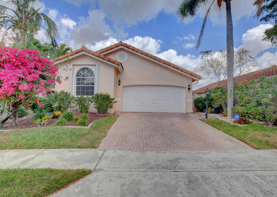 1st image of 5165 Columbo Ct