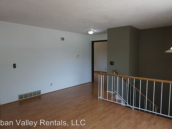 4th image of 3376 S Stanton Dr