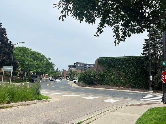Facing from the parking lot north (at 51st & Halifax) to 50th Street in downtown Edina. Lunds & Byerlys is directly across the street.