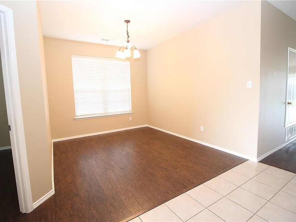 1st image of 2823 Ector Dr