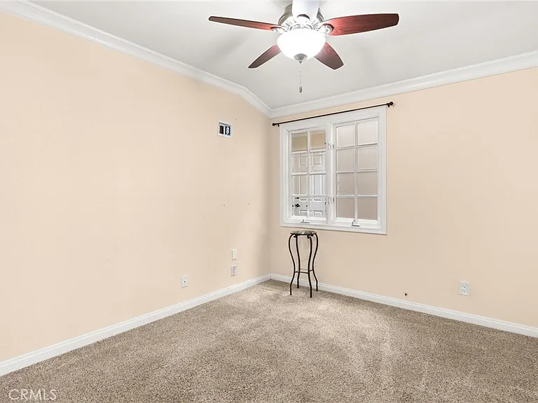 5081 Howard Ave — Photo 16