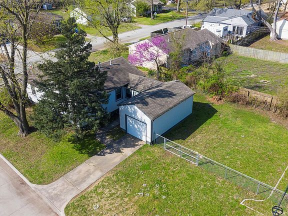 3rd image of 1517 E 45th Pl
