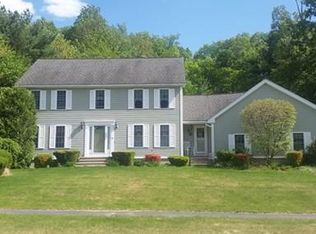 170 Fox Hill Dr, Holden, MA 01520
