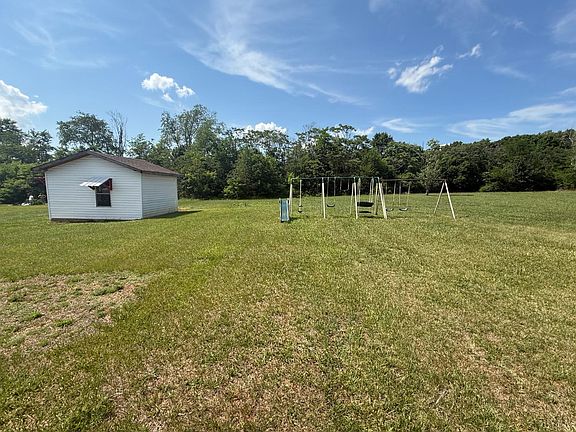 3rd image of 6968 Village Hwy