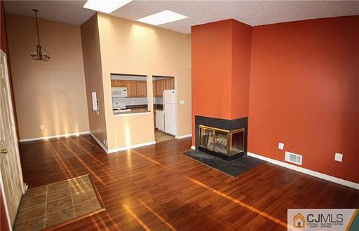 2nd image of 482 Danbury Ln #482