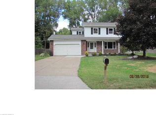 126 Hidden Tree Ln, Amherst, OH 44001