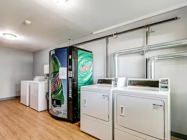 Scandia Woods Apartments — Photo 11