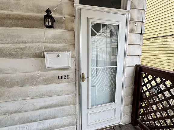 4th image of 3150 Lecky Ave