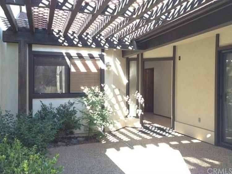 2nd image of 12209 S Stoneridge Cir