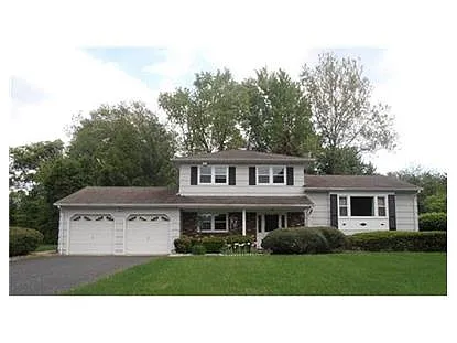 7 Eileen Ct photo 1